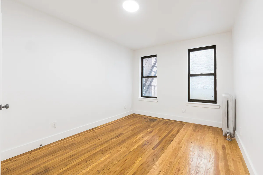 624 West - Photo 4