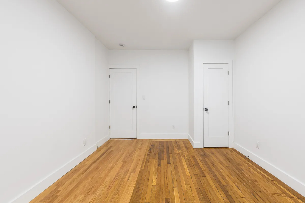 624 West - Photo 3