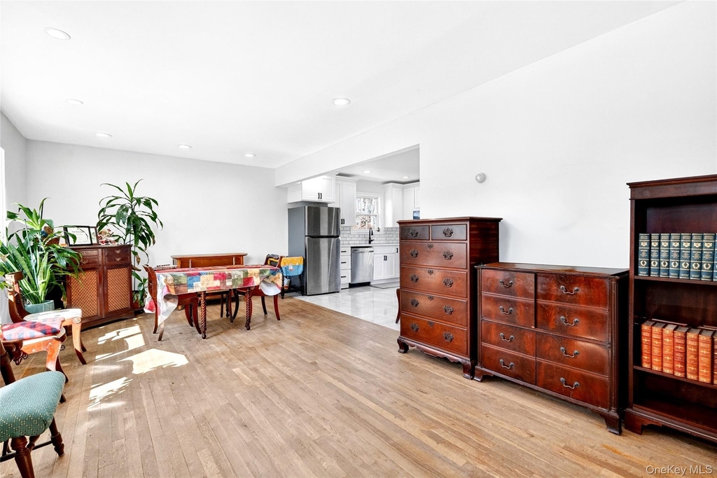 11 Colonel Glenn Drive - Photo 4