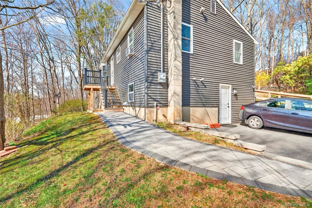 11 Colonel Glenn Drive - Photo 1