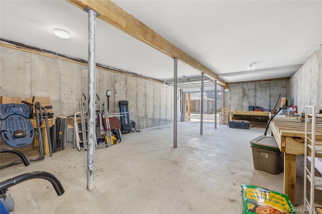 90 Oregon Street - Photo 11