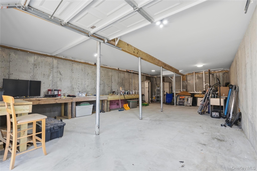 90 Oregon Street - Photo 13