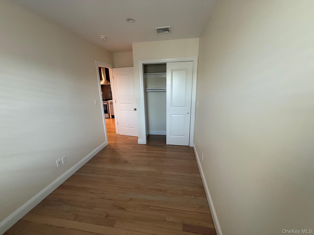 610 Jerico Turnpike - Photo 4