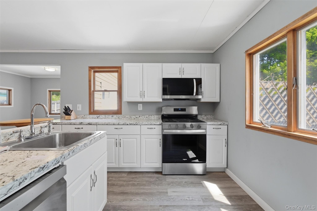 15 Forshee Street - Photo 4