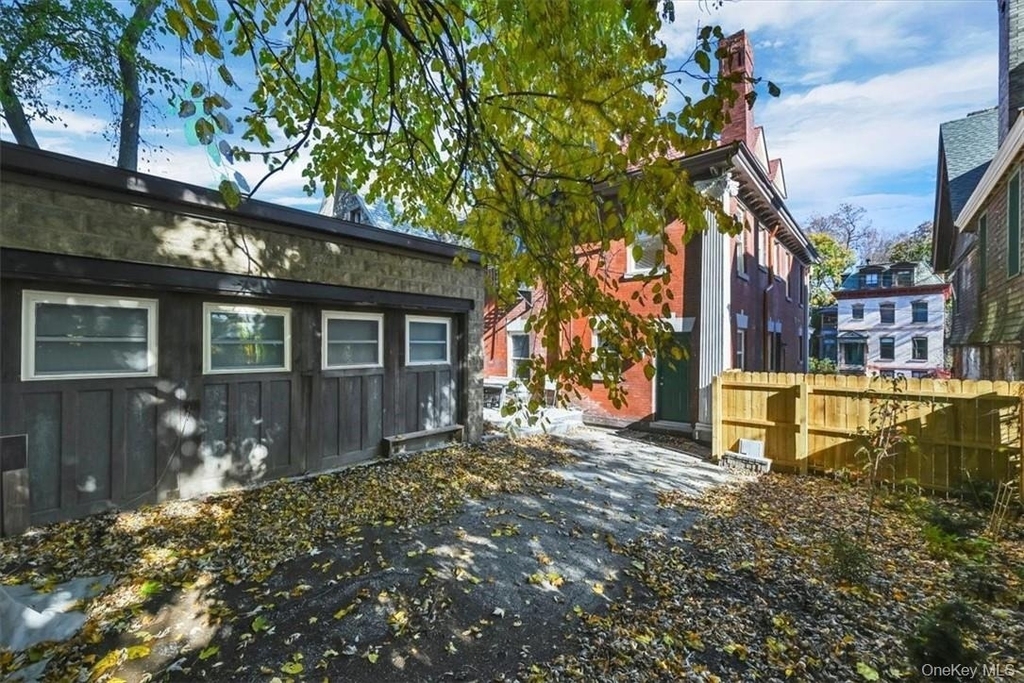 271 Liberty Street - Photo 22