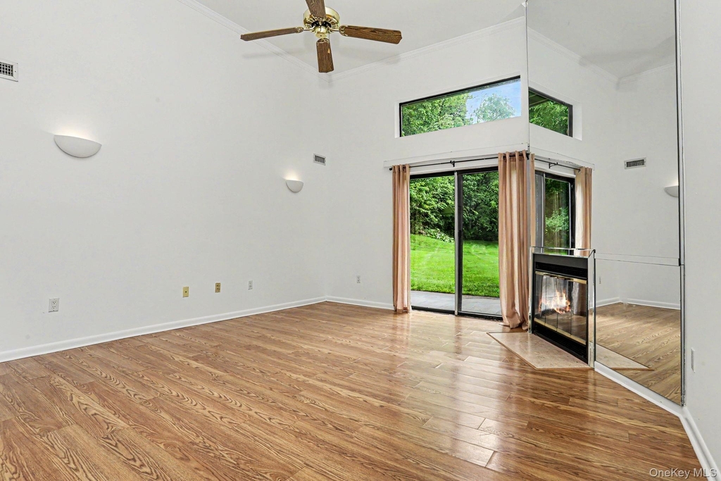 311 N Greeley Avenue - Photo 3