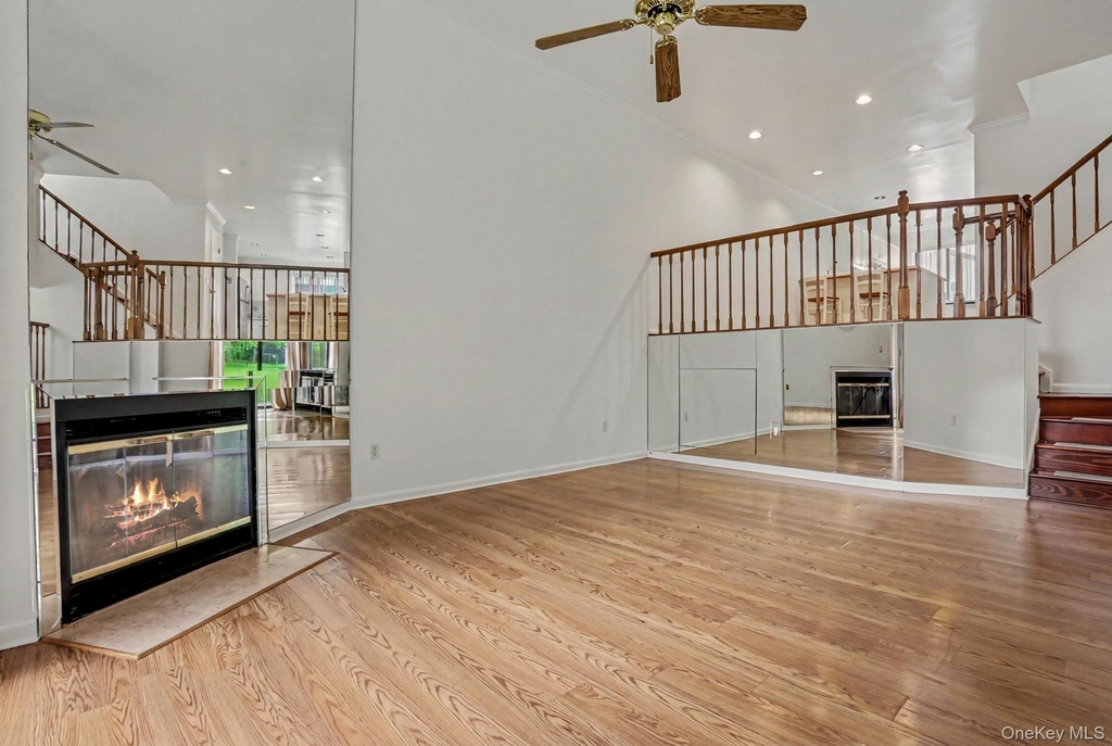 311 N Greeley Avenue - Photo 2
