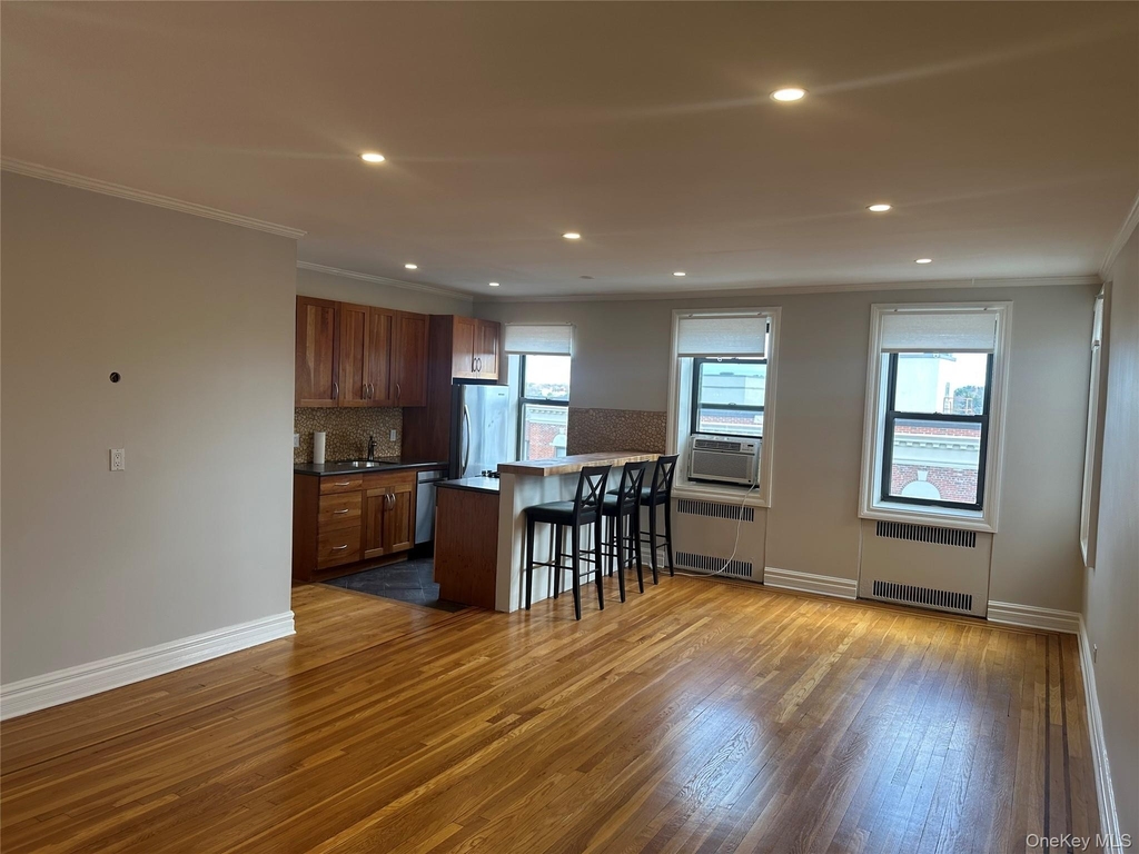 300 Main Street - Photo 3