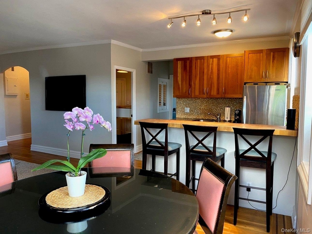 300 Main Street - Photo 11