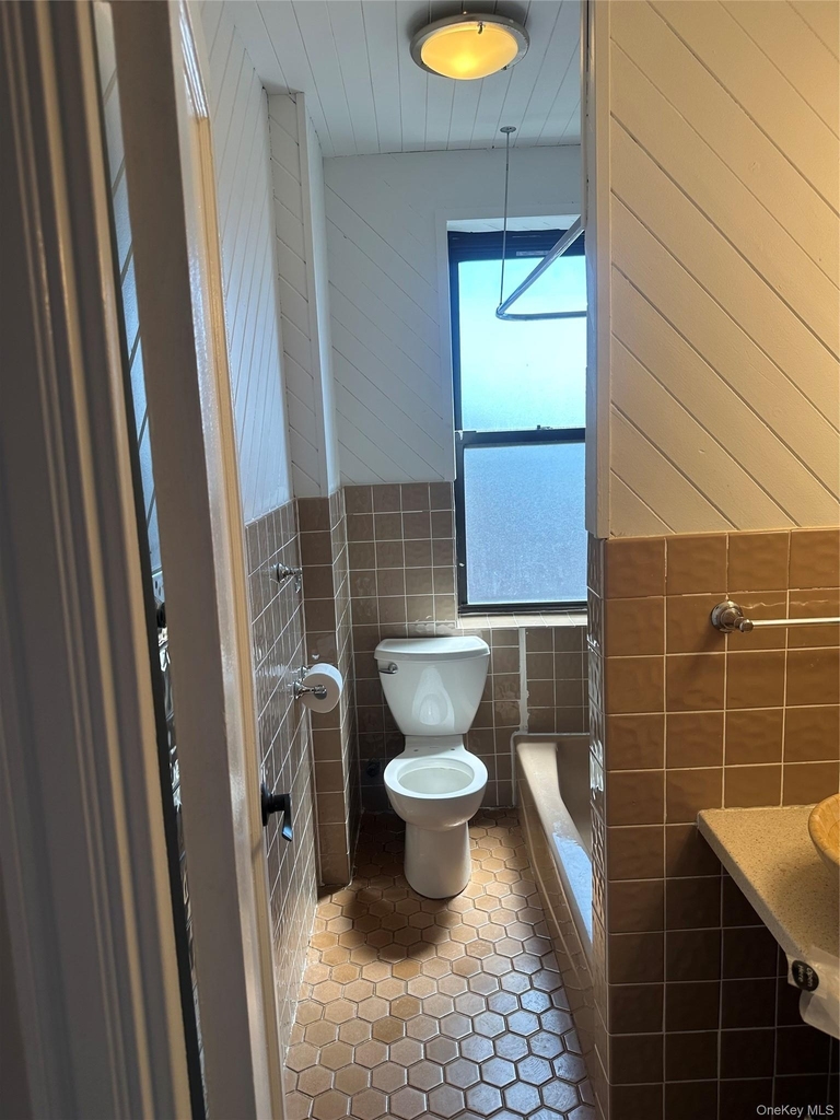 300 Main Street - Photo 6