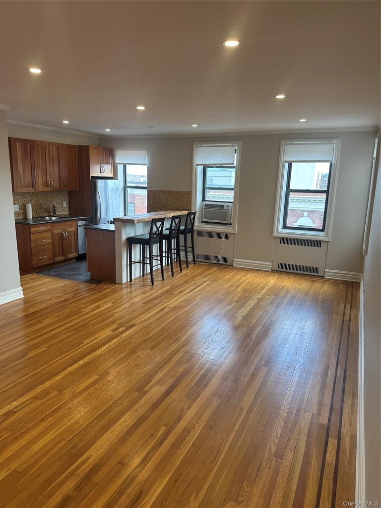 300 Main Street - Photo 8