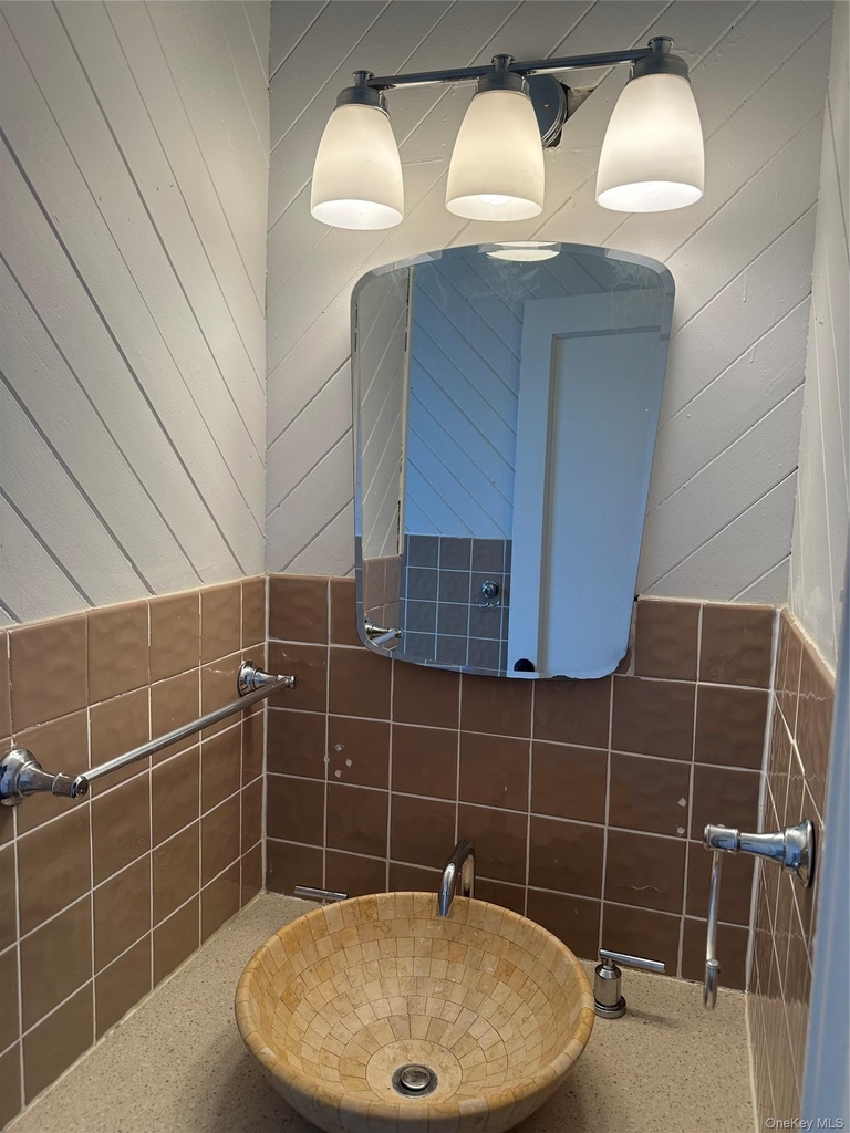 300 Main Street - Photo 7
