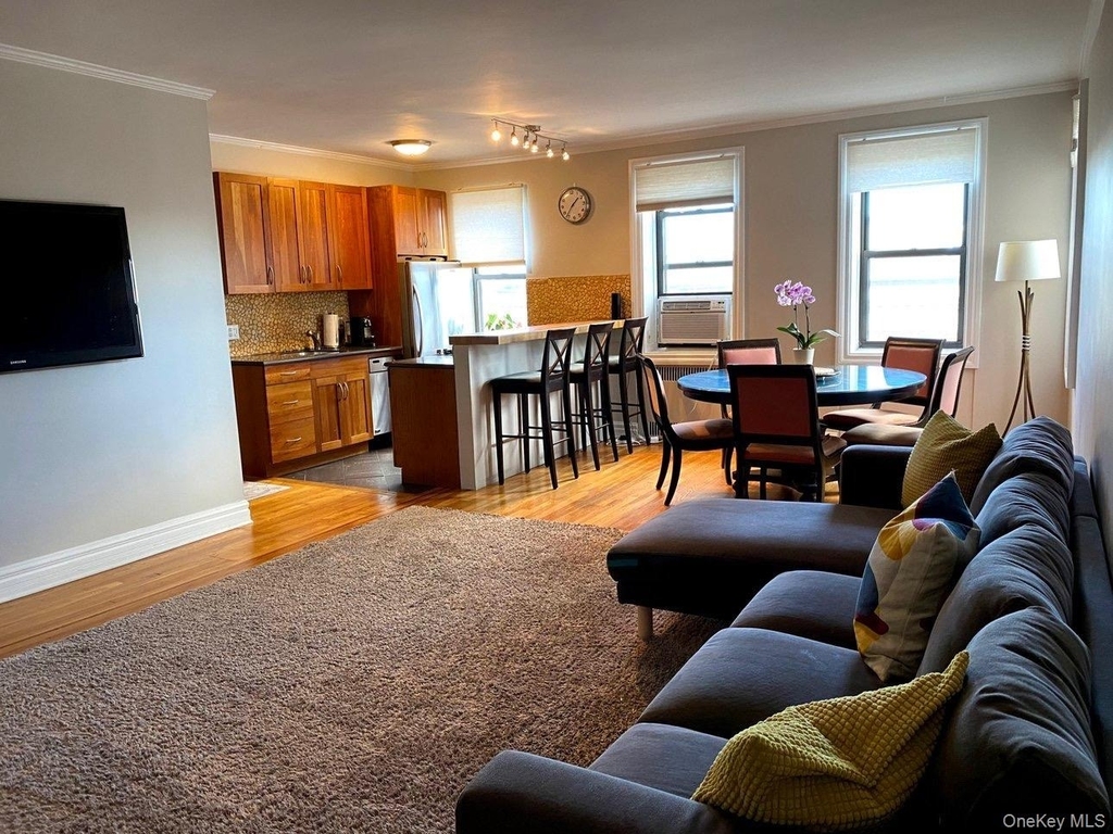 300 Main Street - Photo 9