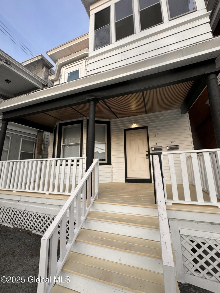 31 Bertha Street - Photo 0