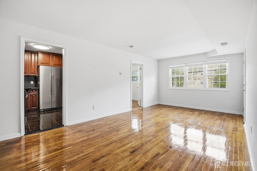71 College Drive - Photo 5
