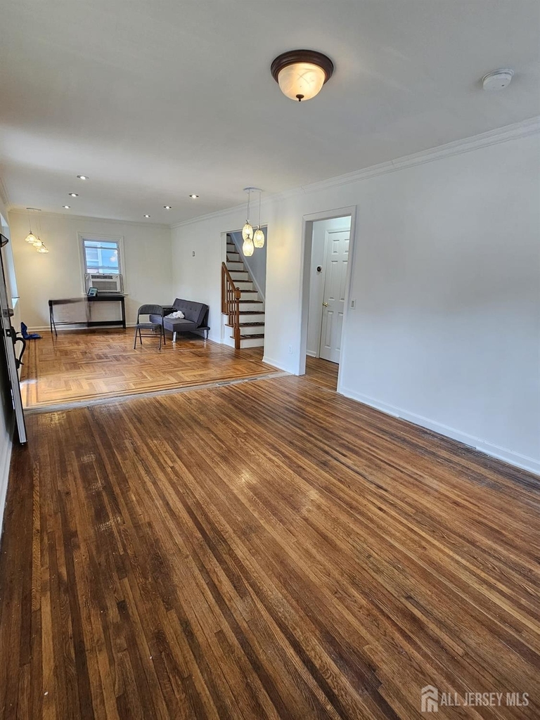 895 Madison Avenue - Photo 5