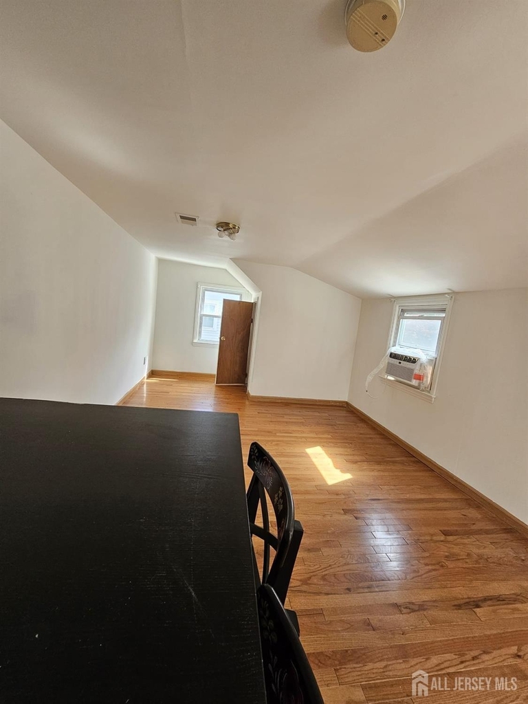 895 Madison Avenue - Photo 18