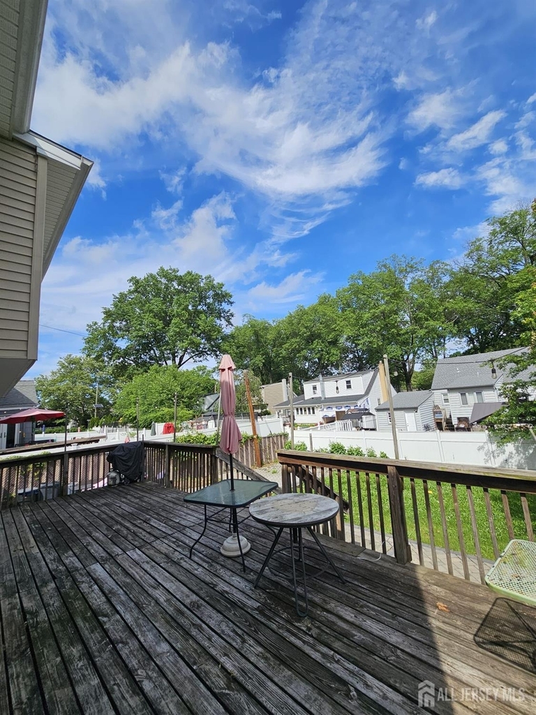 895 Madison Avenue - Photo 23