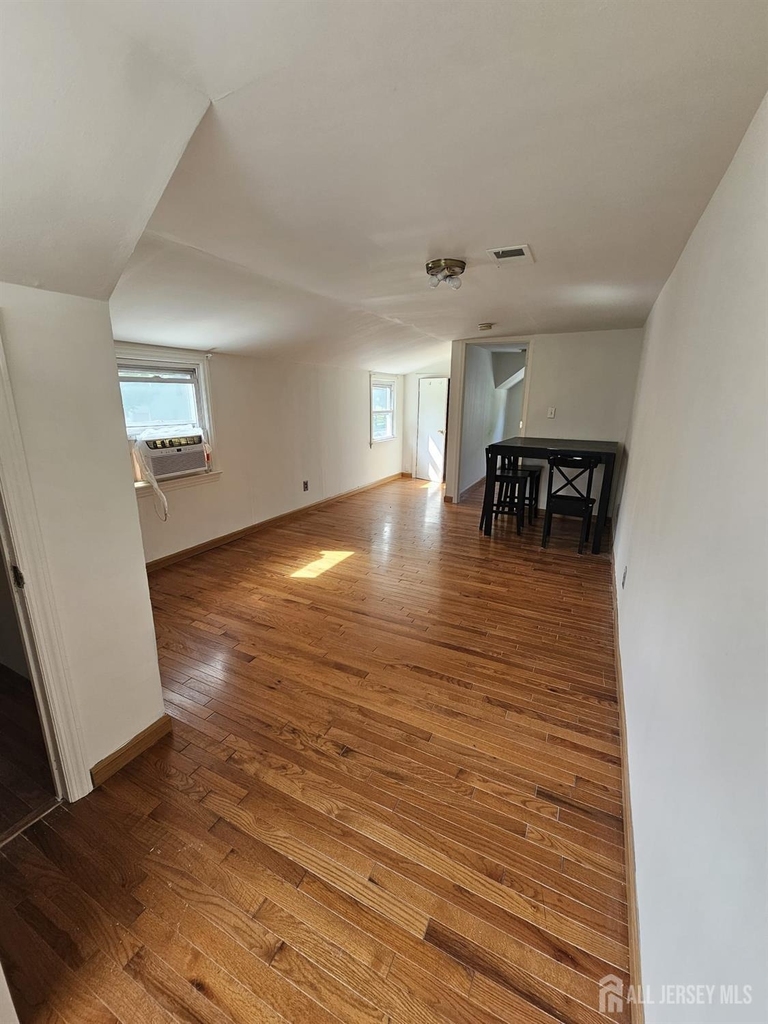 895 Madison Avenue - Photo 19