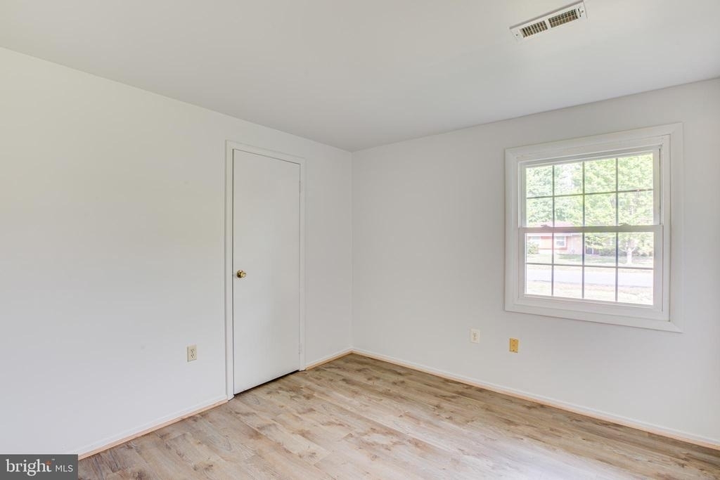 825 Barkley Drive - Photo 14