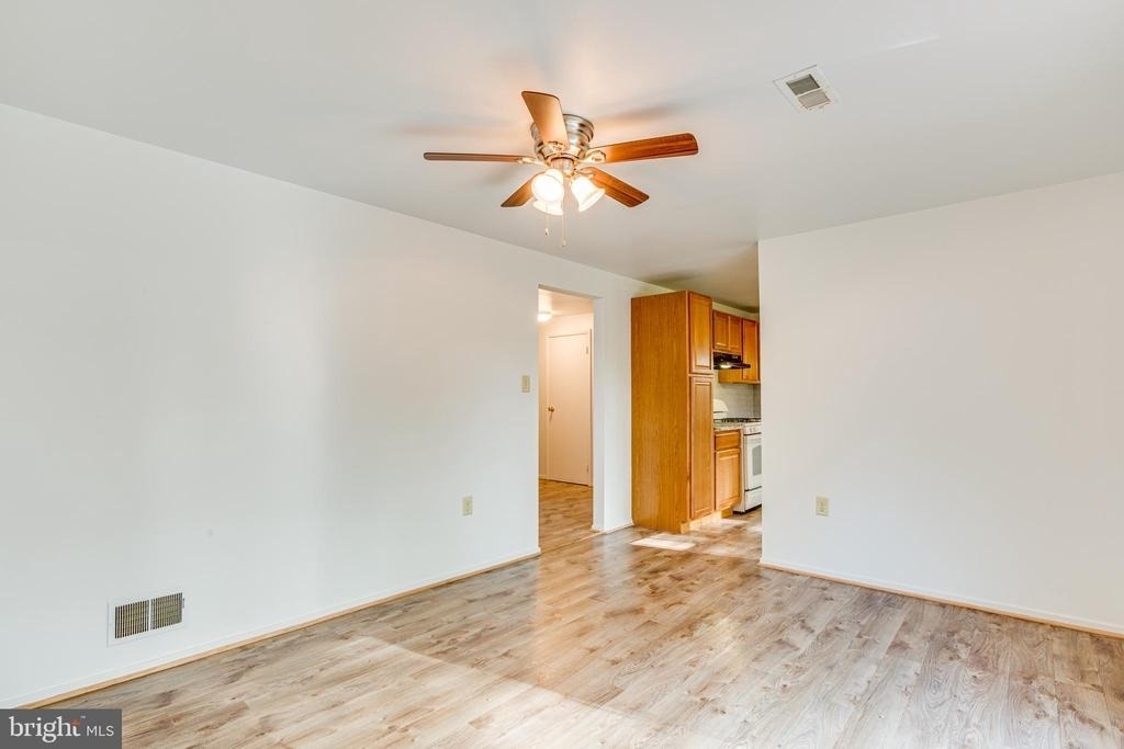 825 Barkley Drive - Photo 10
