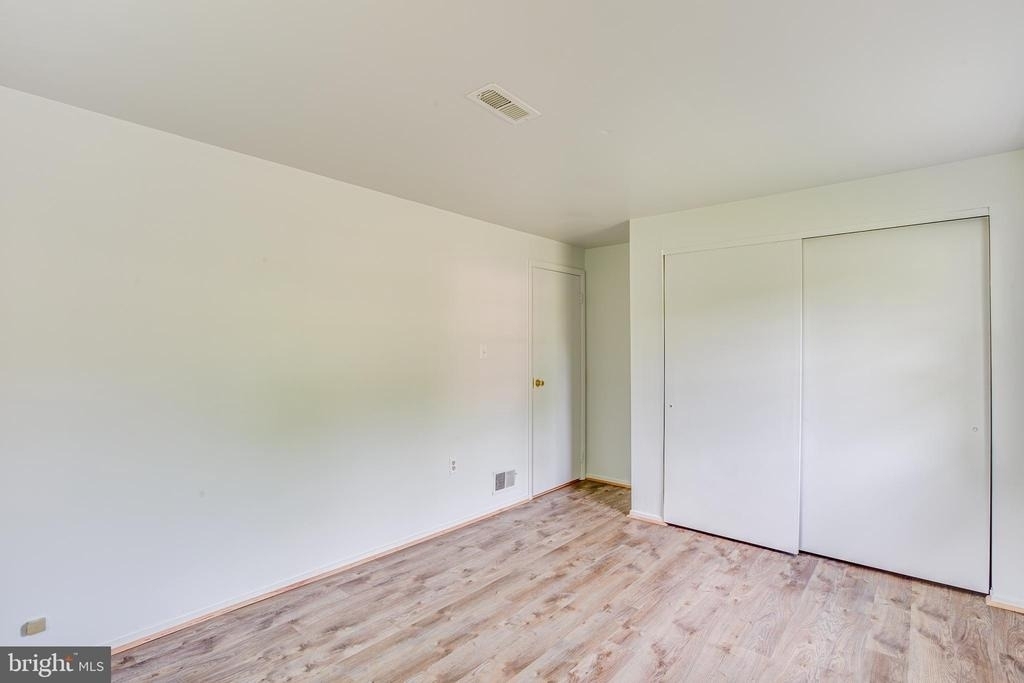 825 Barkley Drive - Photo 18