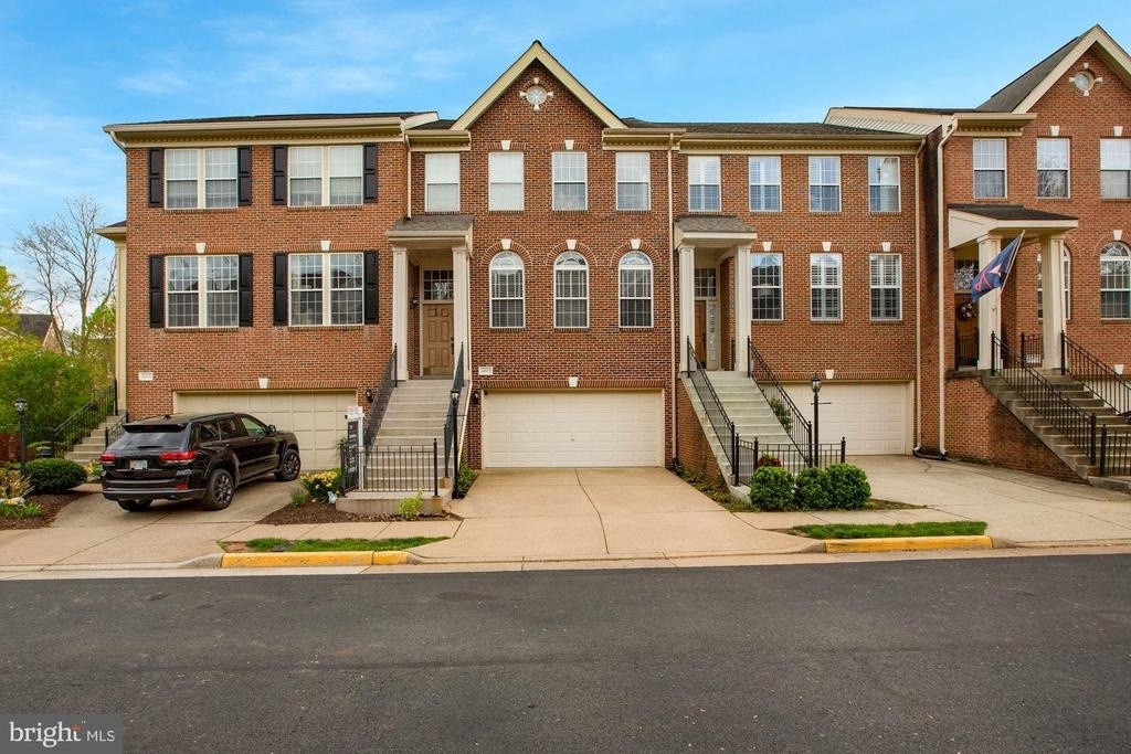 47675 Loweland Terrace - Photo 0