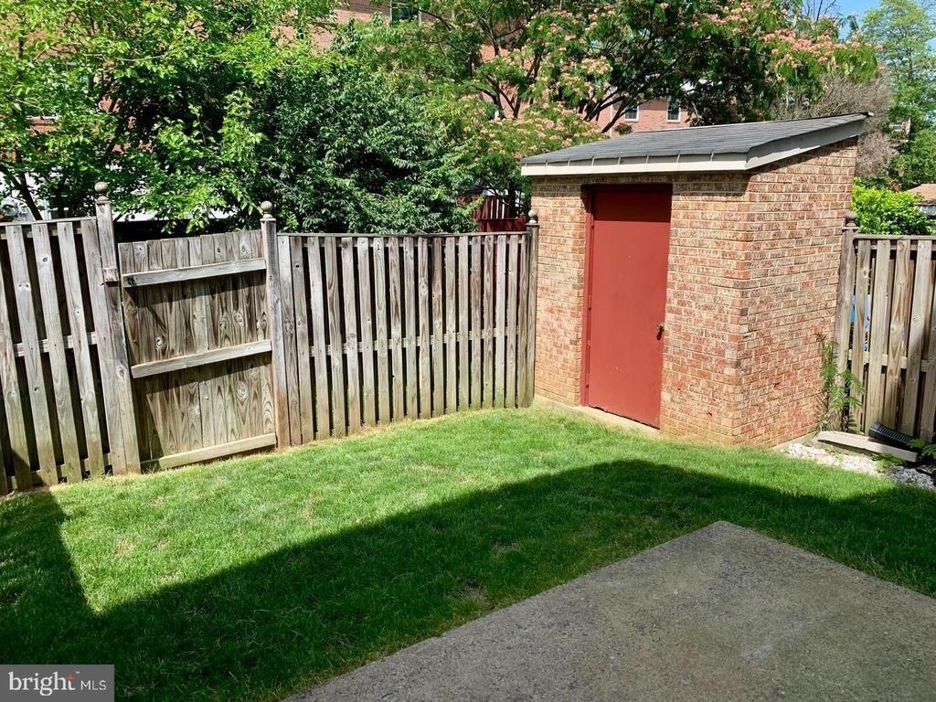 7808 Hyson Park Court - Photo 21