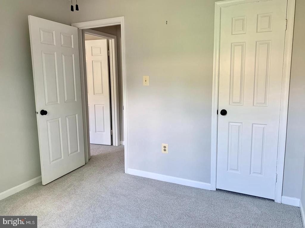7808 Hyson Park Court - Photo 10