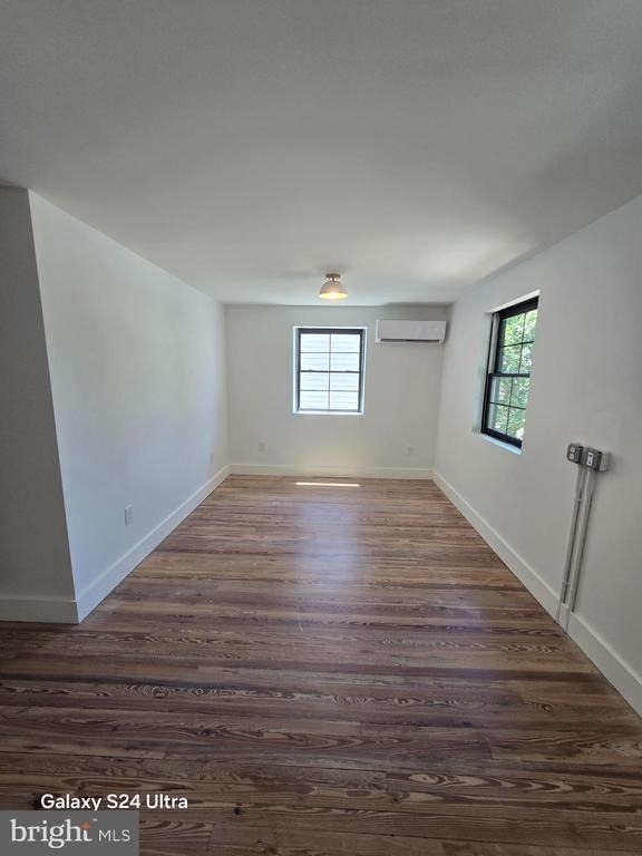 1401 Charles Street - Photo 15