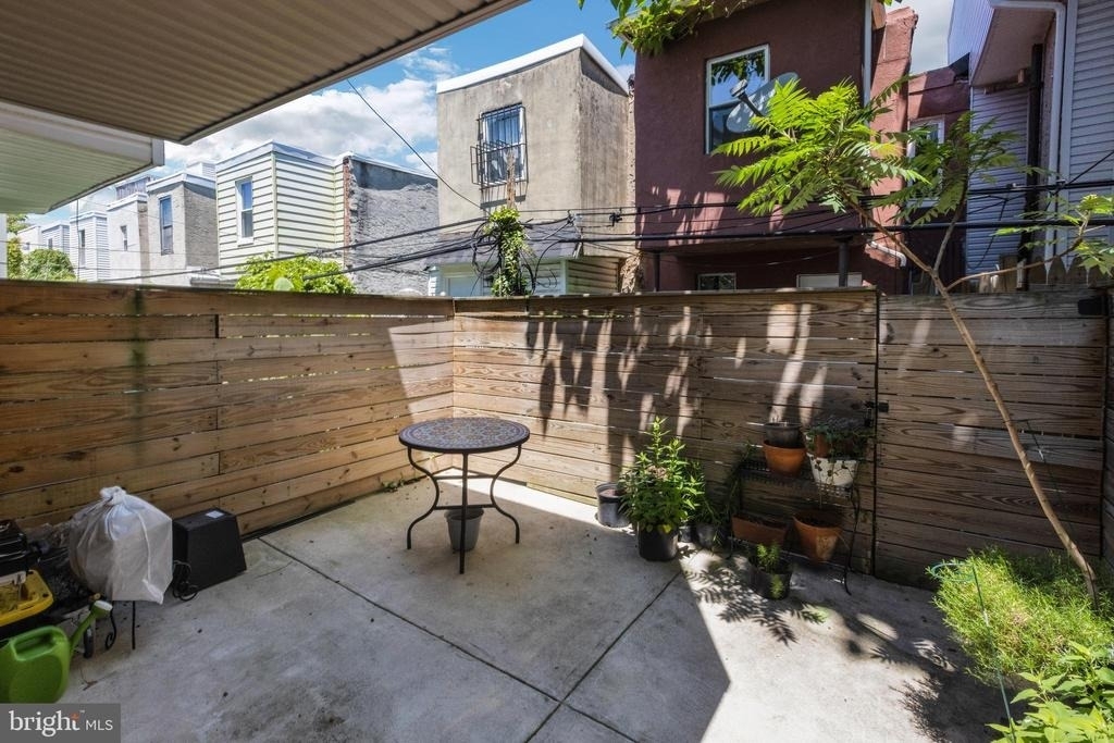 2035 Mountain Street - Photo 29