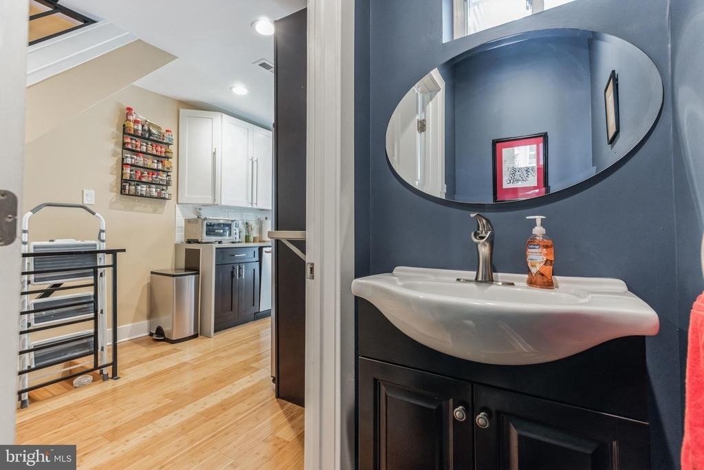 2035 Mountain Street - Photo 17