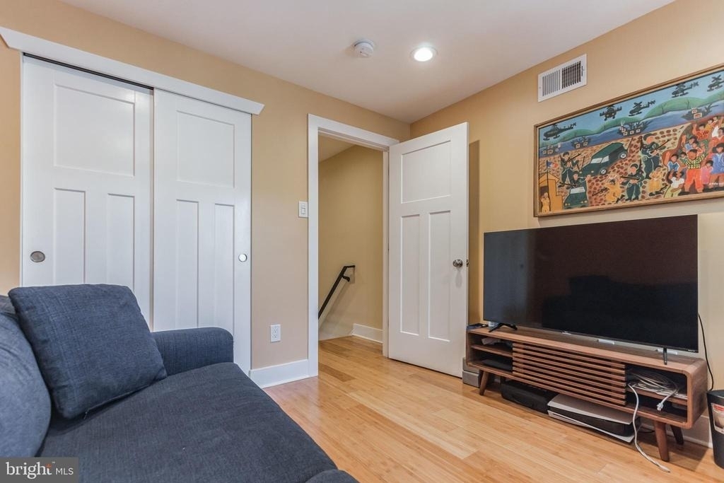 2035 Mountain Street - Photo 23