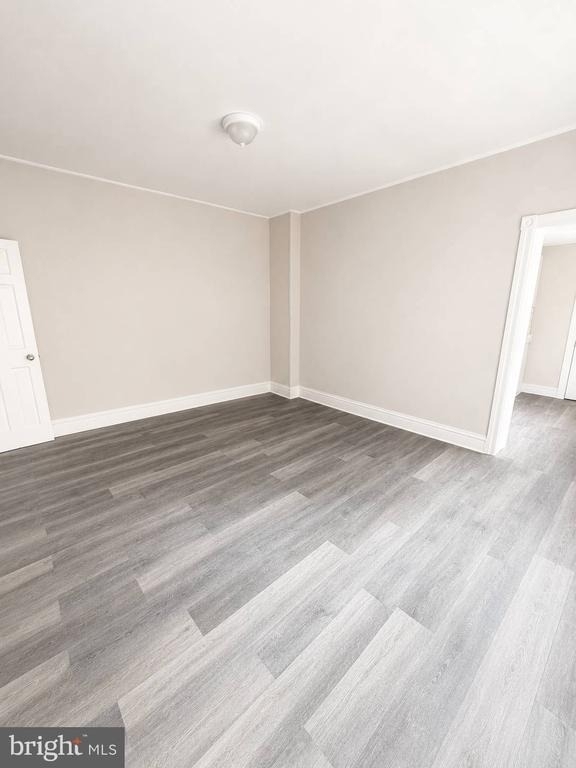 217 E Marshall Street - Photo 9
