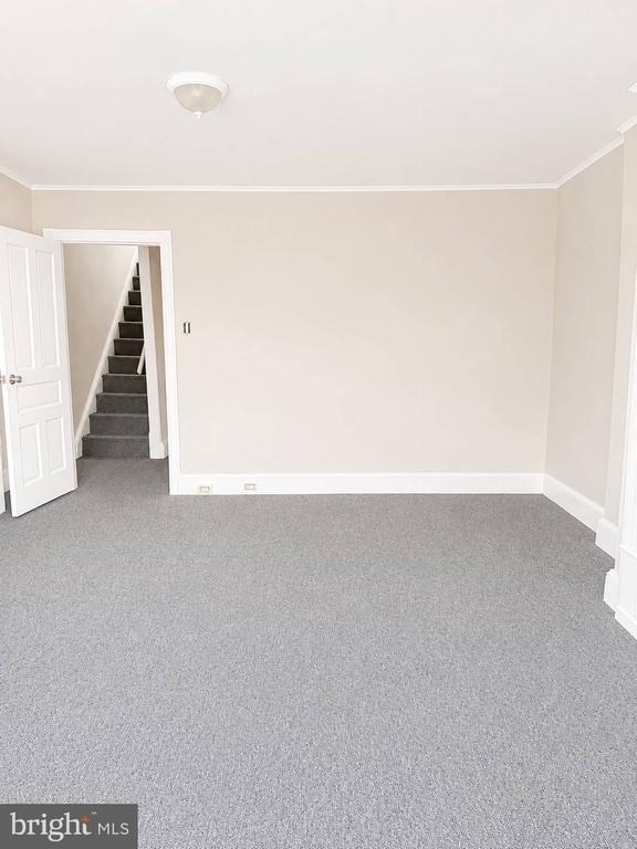 217 E Marshall Street - Photo 11