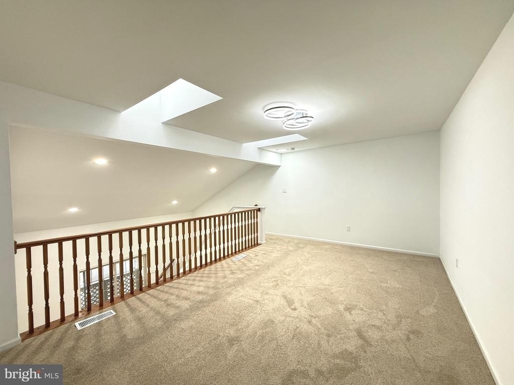 1512 Foxmeadow Circle - Photo 13