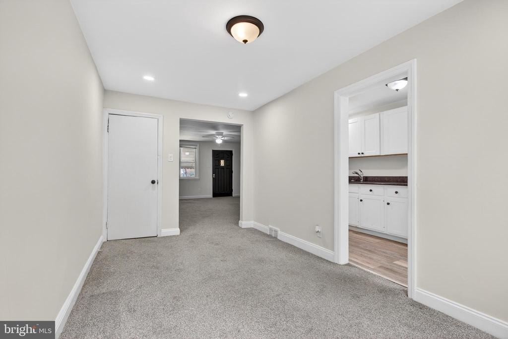 125 W 21st Street - Photo 5