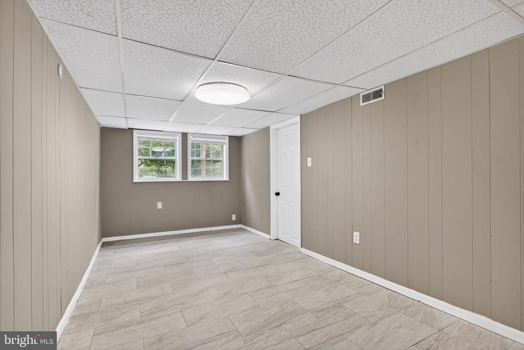 125 W 21st Street - Photo 19