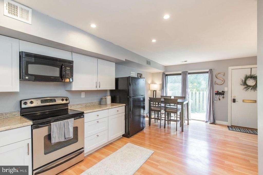 254 Summit House - Photo 9