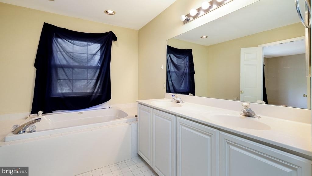 137 Weybridge Drive - Photo 18