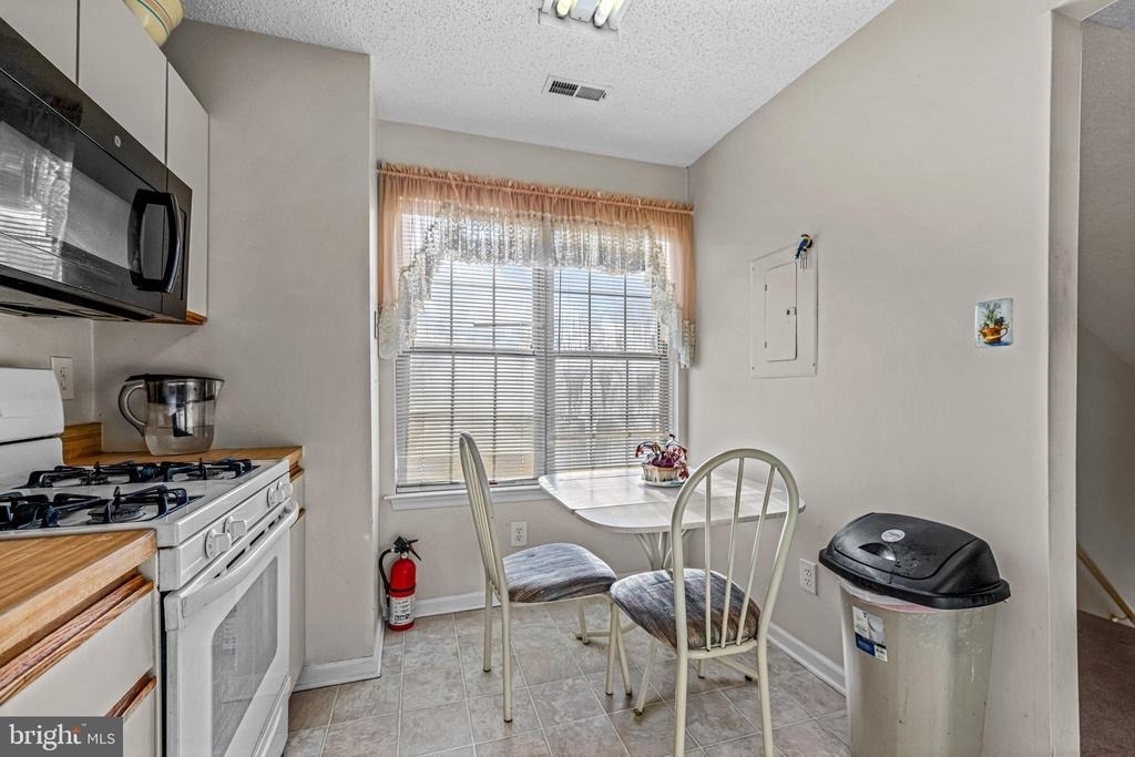 656 Covington Court - Photo 16