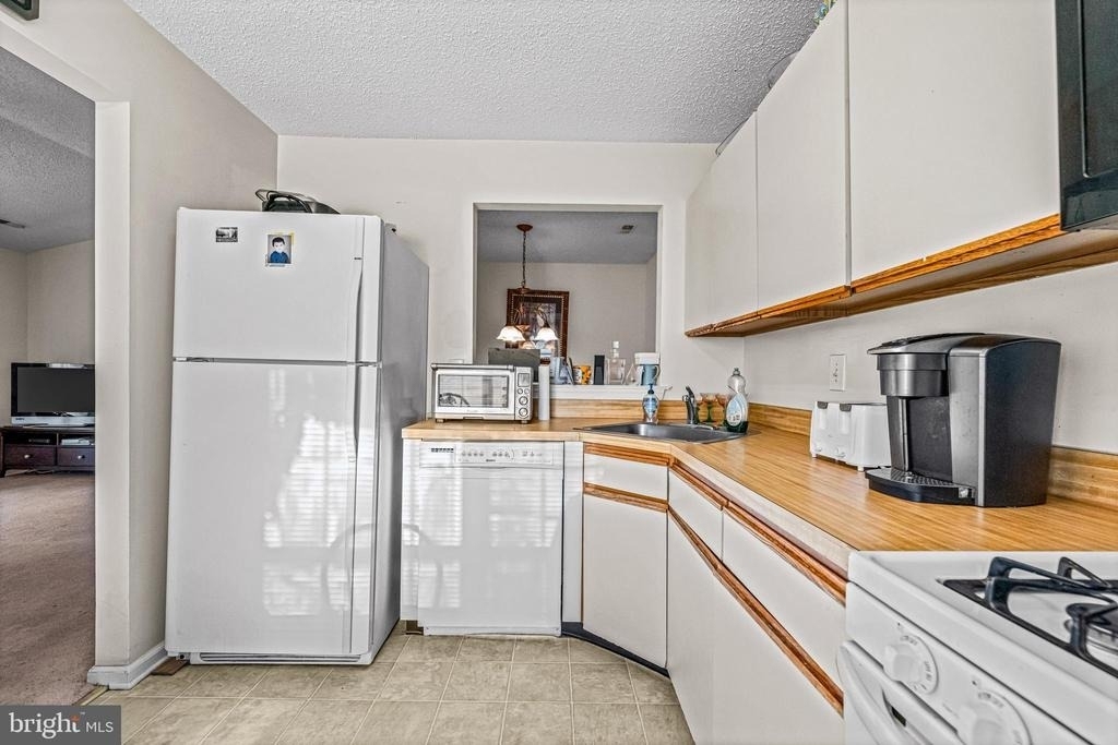 656 Covington Court - Photo 15