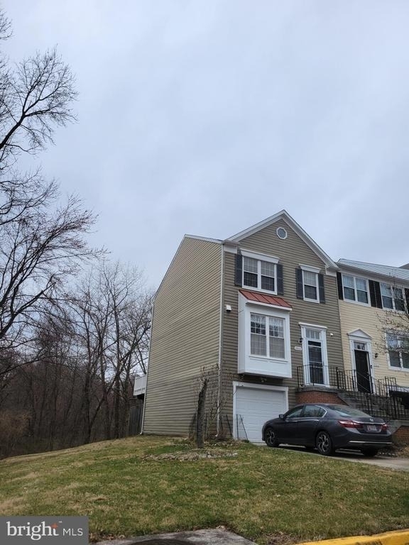 7913 Brooks Place - Photo 1