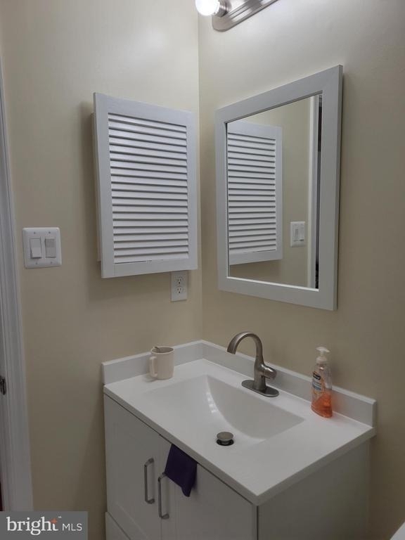 7913 Brooks Place - Photo 11