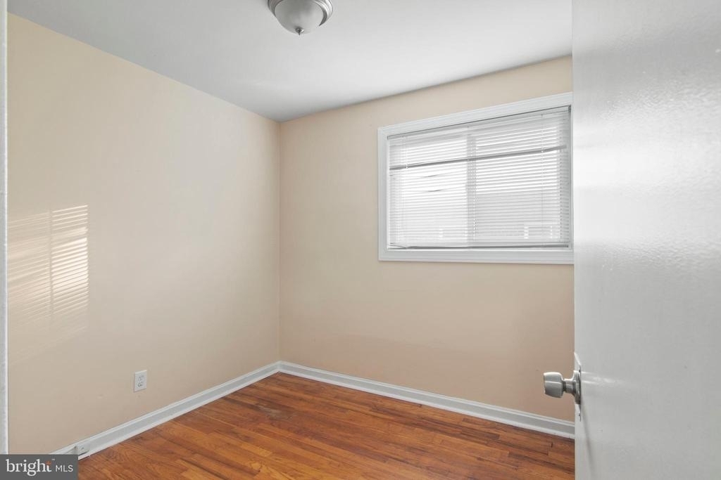 2022 Oliver Street - Photo 32