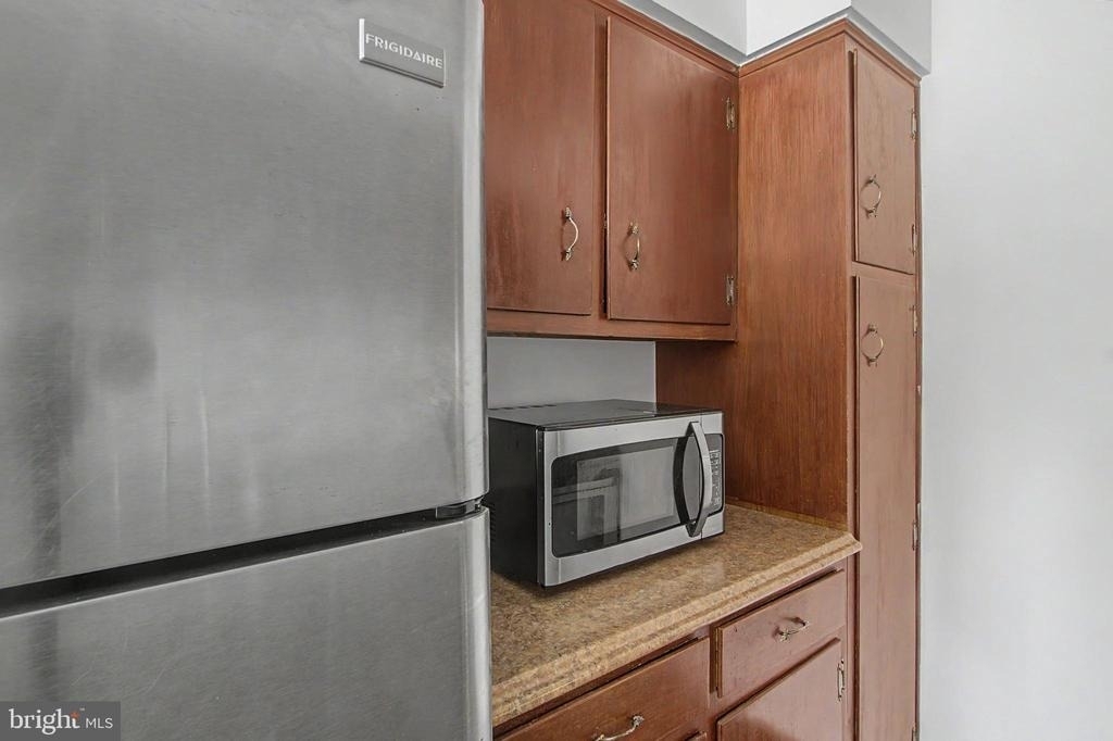3355 University Boulevard W - Photo 8