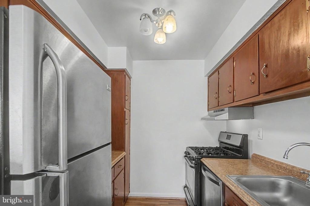 3355 University Boulevard W - Photo 7