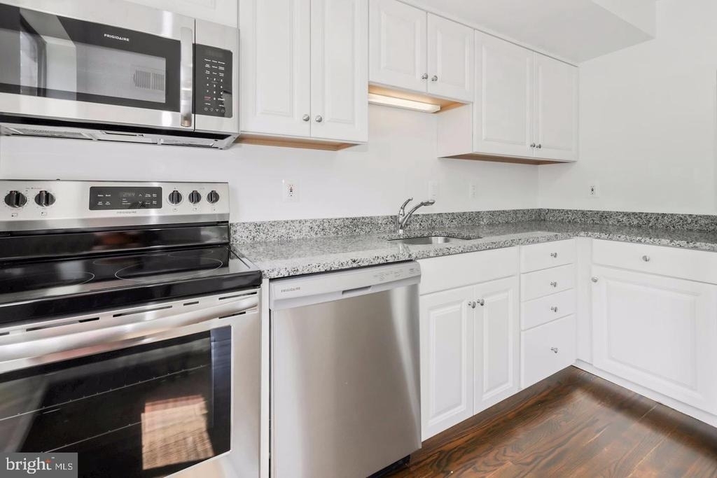 5007 Sentinel Drive - Photo 8
