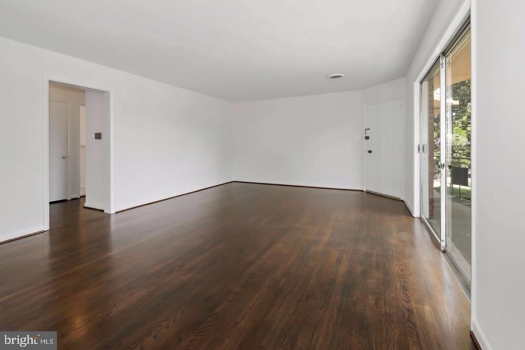5007 Sentinel Drive - Photo 4