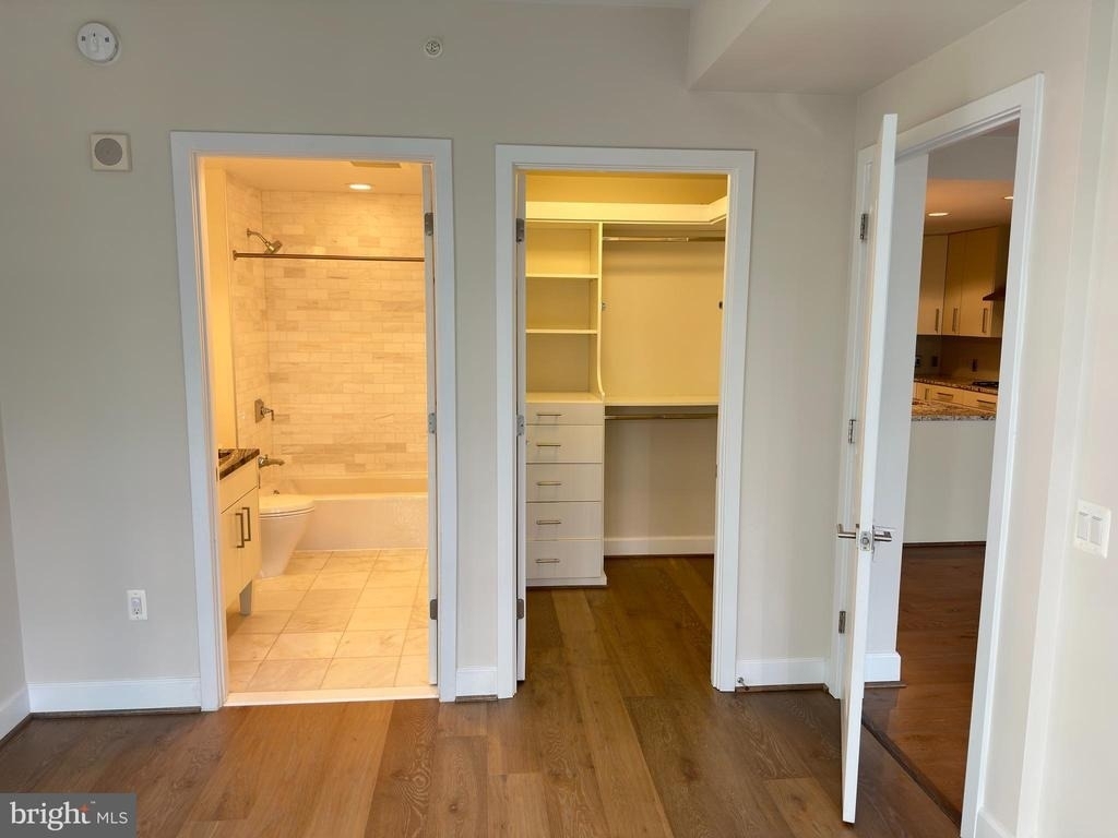 7171 Woodmont Avenue - Photo 4